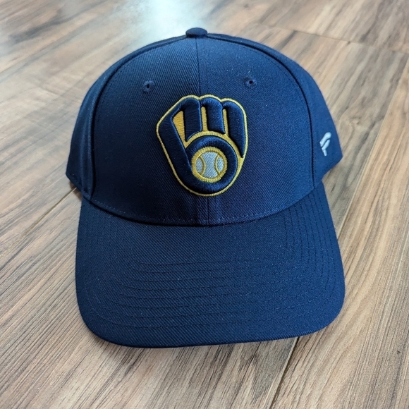 Milwaukee Brewers Snapback MLB hat. Fanatics baseball hat.
